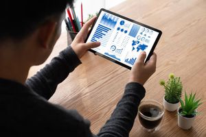 ERP-Tool verstehen: Was es ist, warum es zählt & aktuelle Entwicklungen